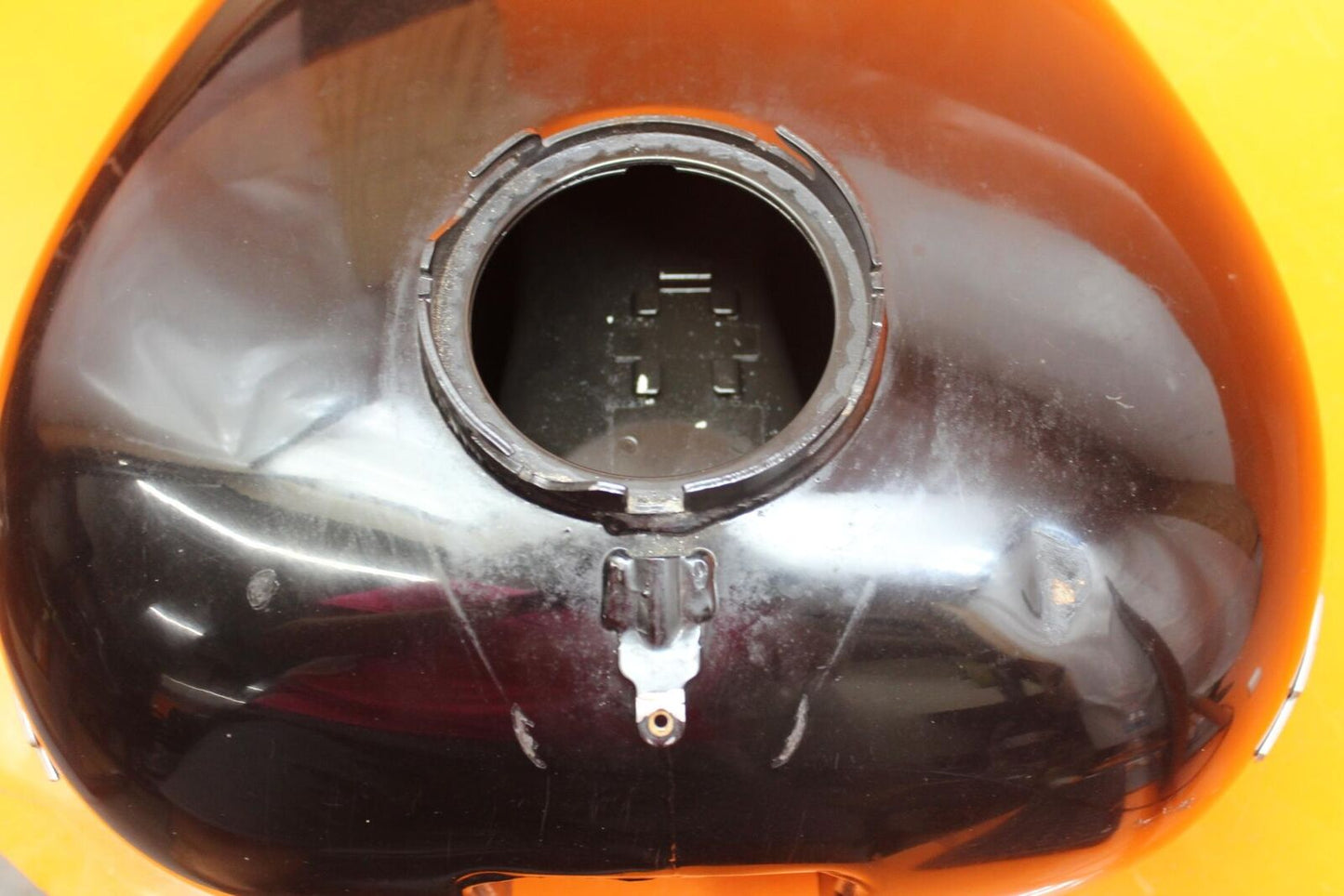 2017 HARLEY-DAVIDSON STREET GLIDE FLHXS OEM GAS TANK FUEL PETROL RESERVOIR